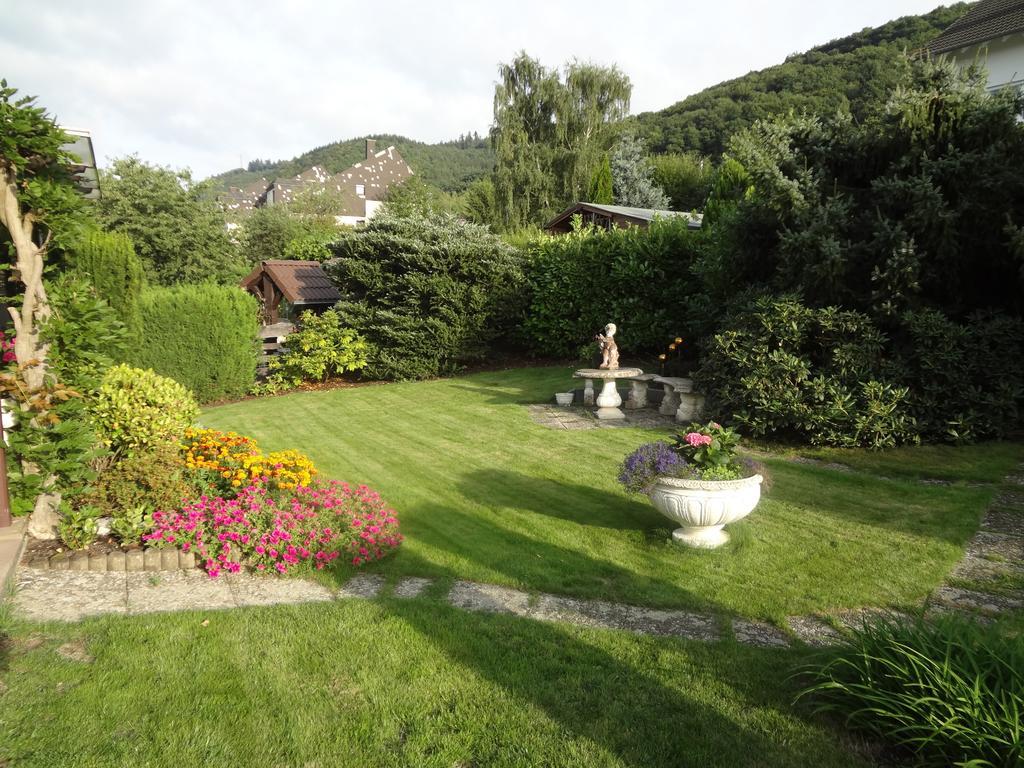 Gaestehaus Am Ahornweg Bernkastel-Kues Ruang foto